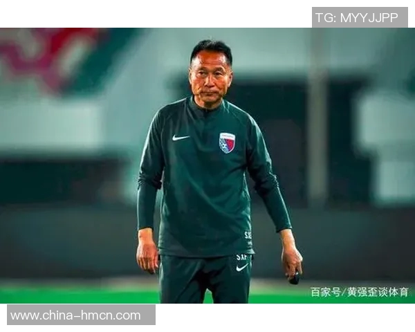 中国足球明星转型教练之路探讨与成功案例分析